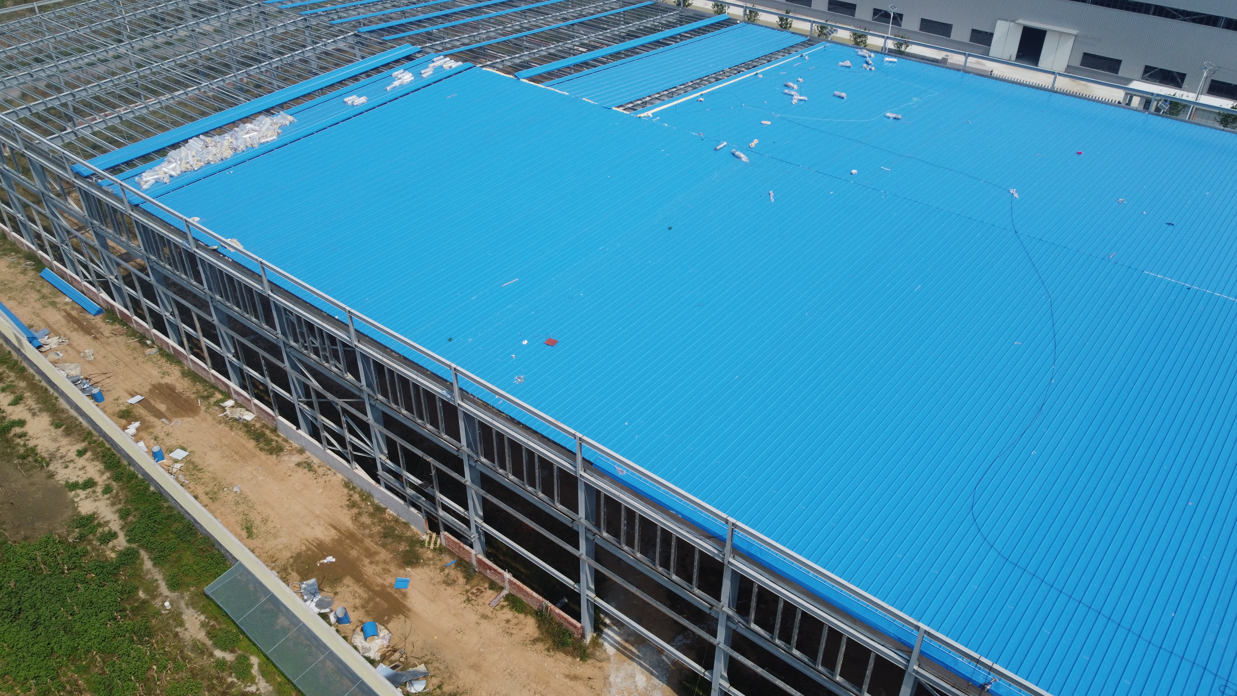 Anti Wind Earthquake Resistant Bolt Connection Prefab Steel Workshop Complete Set Sandwich Panels Single Sheets Doors Windows Bolts
