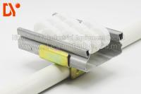 Longueur adaptée aux besoins du client par voie de rouleau en plastique de Tableau de travail anti-corrosive pour la décoration