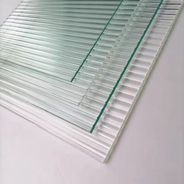 Handcrafted Elegant Oil Sand Decorative Glass Sculpture Panel For Modern Interior Decor Application