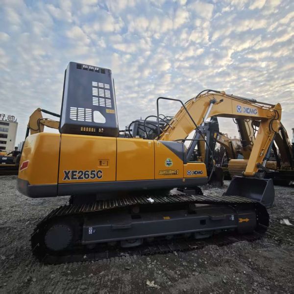 New XCMG Excavator 27 Ton XE265C Middle Second Hand Excavator Mini Digger China Original Imported Good Condition
