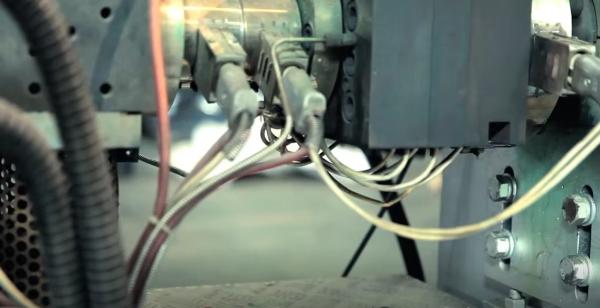 Líneas de extrusión de chapa de plástico de doble tornillo de 380V Extrusor automático de chapa de PP