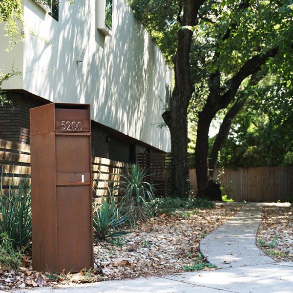 Customized Outdoor Corten Steel Sculpture Metal Letter Box With Polishing Craft