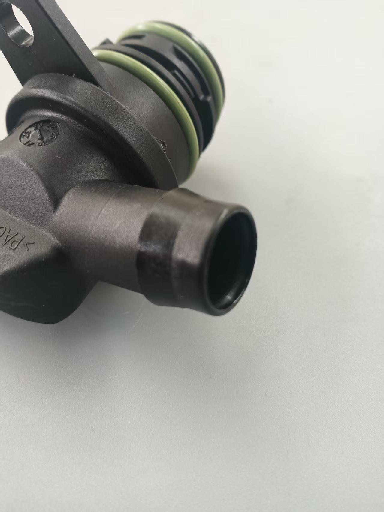 High Quality Crankcase PCV Valve 03F103175A for FAW Audi A1