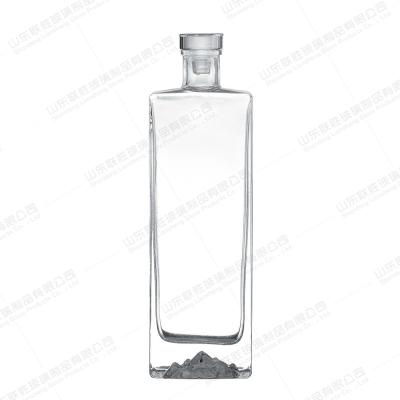 Engraved Mountain Bottom Cork 500ml Vodka Glass Bottle for Mountain Artisanal Spirits