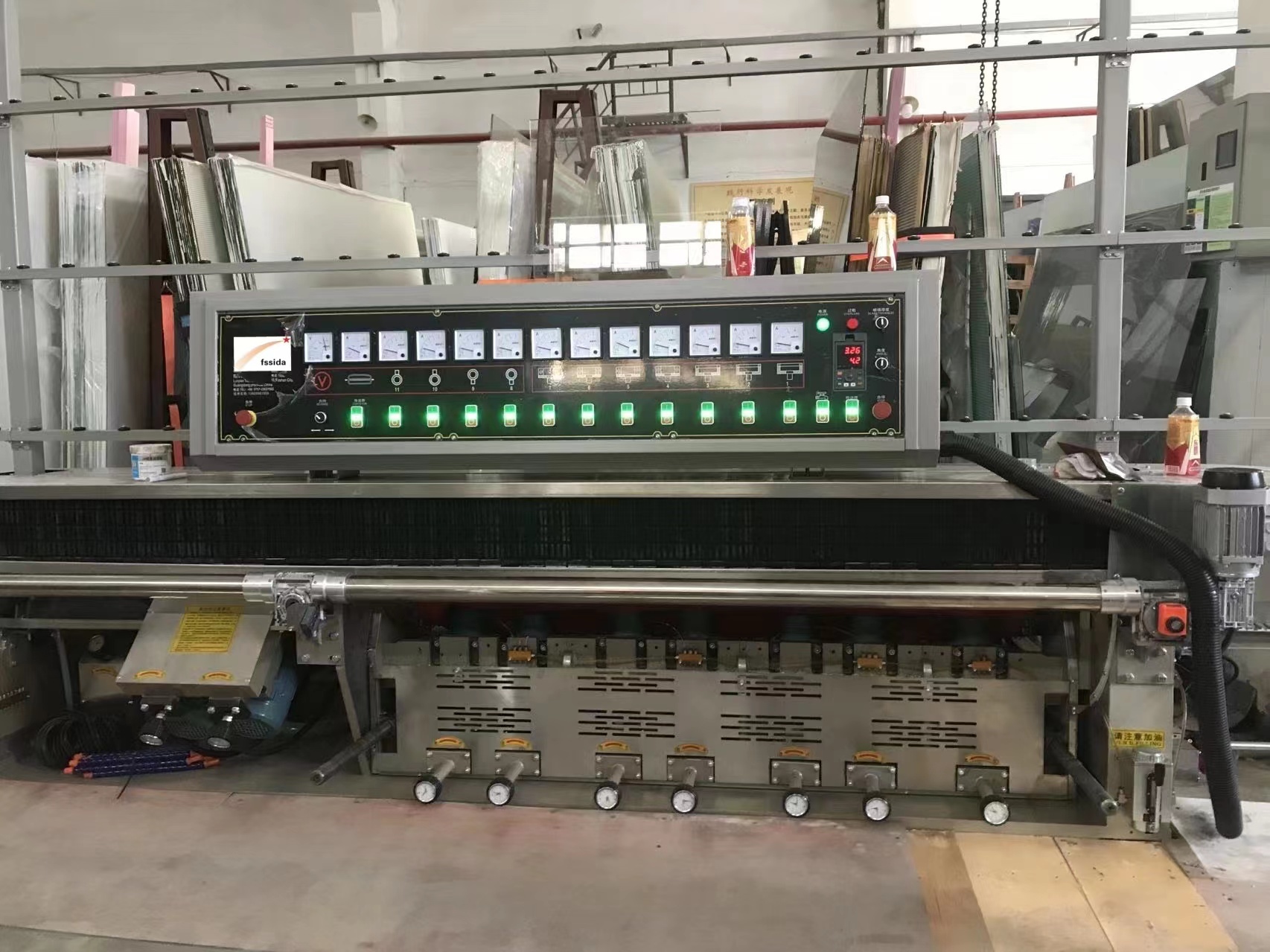 11 Motors Straight Line Glass Edging Machine Multistage 7500*1000*2600mm
