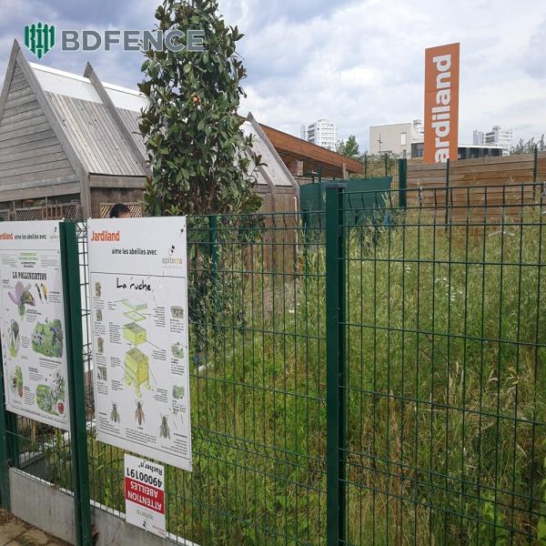 Car Dealership V Mesh Security Fencing Crash-proof