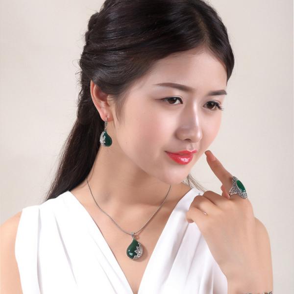 Vintage Jewelry 925 Silver Green Agate  Marcasite Drop  Pendant Necklace 18 Inches (JA1674GREEN)