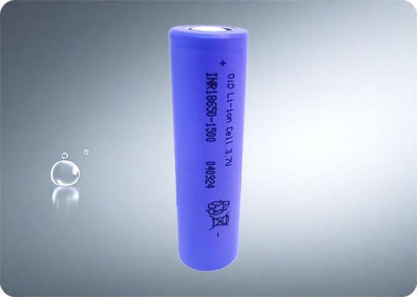 Poids léger 18650 1500 mAh Batterie 500 cycles 3,7 V Batterie rechargeable 20A