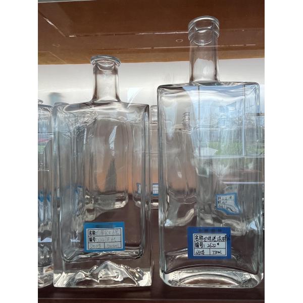Botella de vidrio de whiskey, vodka, brandy y alcohol a medida en 375 ml, 500 ml, 700 ml, 750 ml y 1000 ml