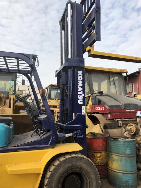 Komatsu 8 Ton Forklift Heavy Load Capacity for Construction Efficiency and Performance