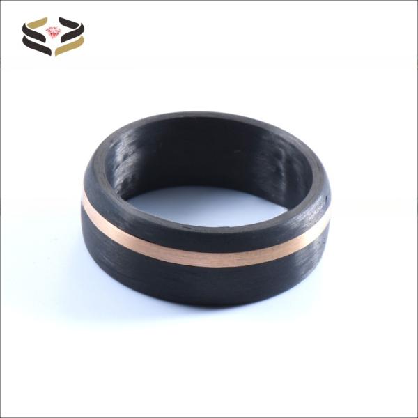Anillo de boda para hombre con incrustaciones de círculo de oro rosa y fibra de carbono negro de 8 mm para compromiso