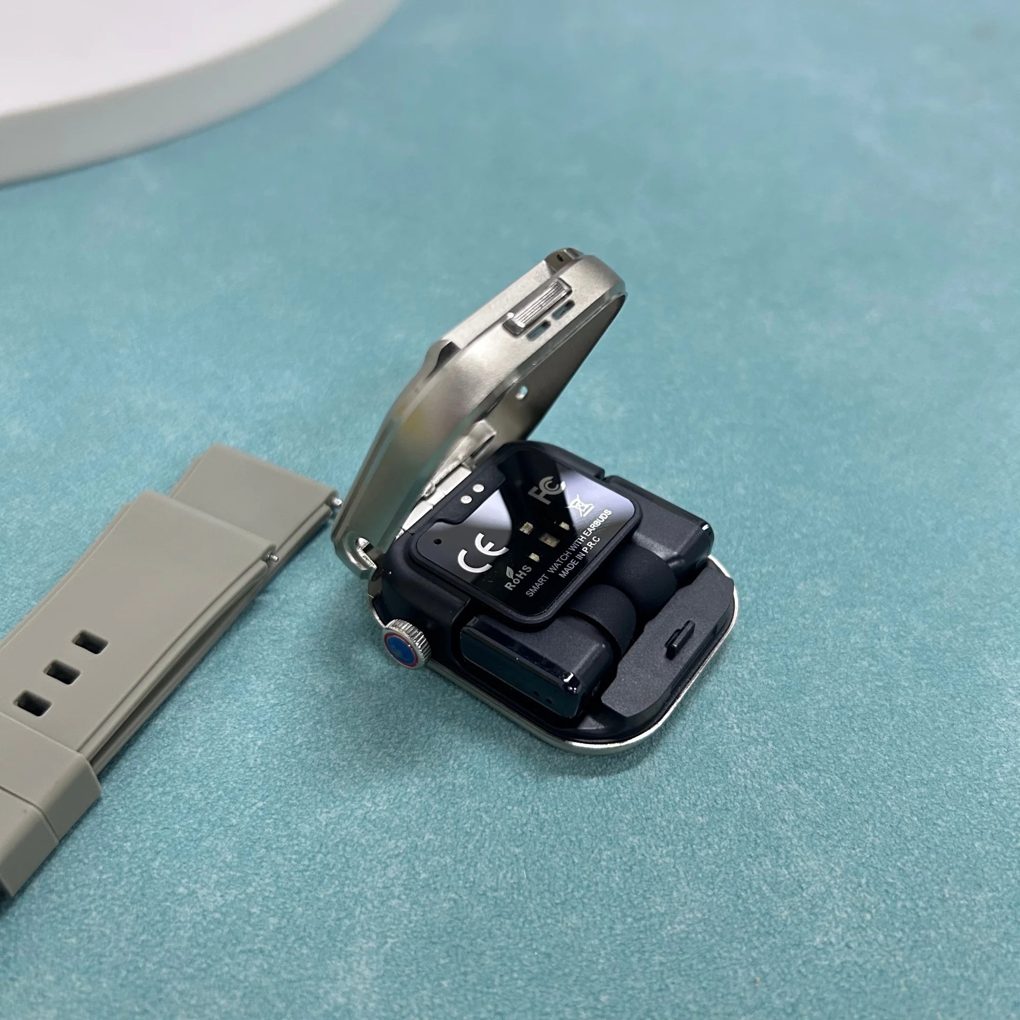 2 In 1 Smart Watch Incorporating USB Charging Cable for Safe and Effective Charging Suitable