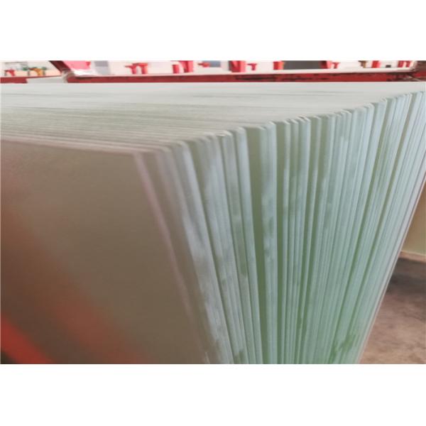 Flat Transparent Solar Glass Solar Glass Customized Size With High Solar Transmittance