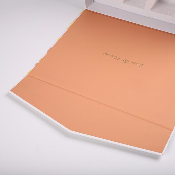 Rigid Magnetic Flap Gift Personalized Skin Care Box Debossing Cmyk Printed
