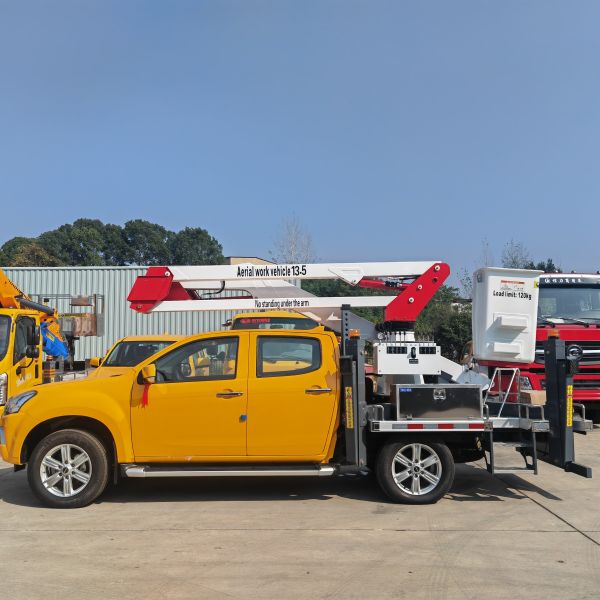 ISUZU 13.5Meter Aerial Platform Bucket Lift Work Lifting Working Manlift Truck