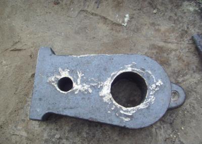 High Mn Steel Crusher Hammer Castings Crusher Spare Parts For Mine Mills Cement Mills