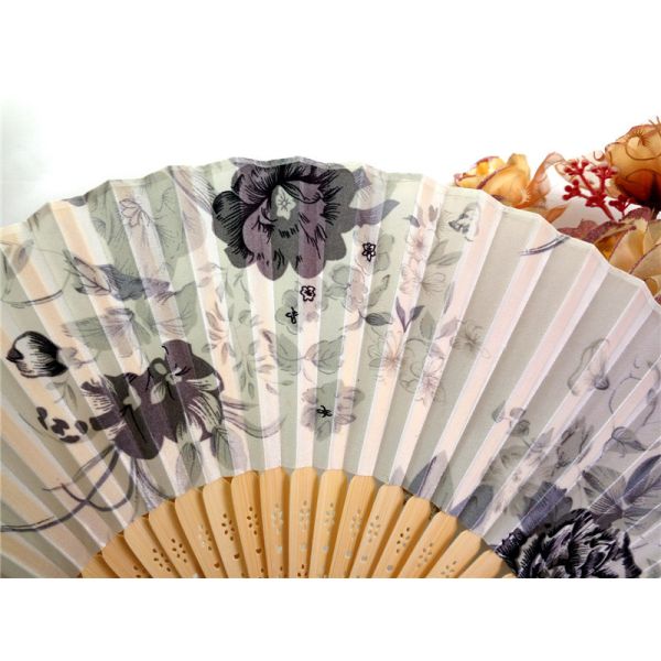 Custom Personalized 21cm Japanese Satin Fabric Bamboo Gold Flower Hand Folding Fan for Promotion Gift