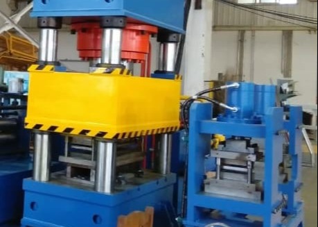 610mm Steel Coil Diameter Corrugation Plate Roller Forming Machine 15T Single Steel Coil Weight