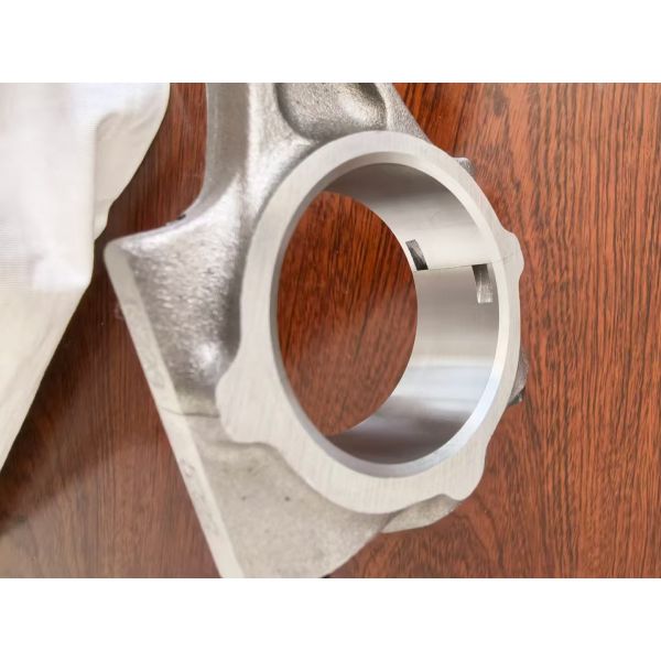Engine Connecting Rod for Kubota V2203 V2403 with 60000 Kms Guarantee - Model 1G924-22014