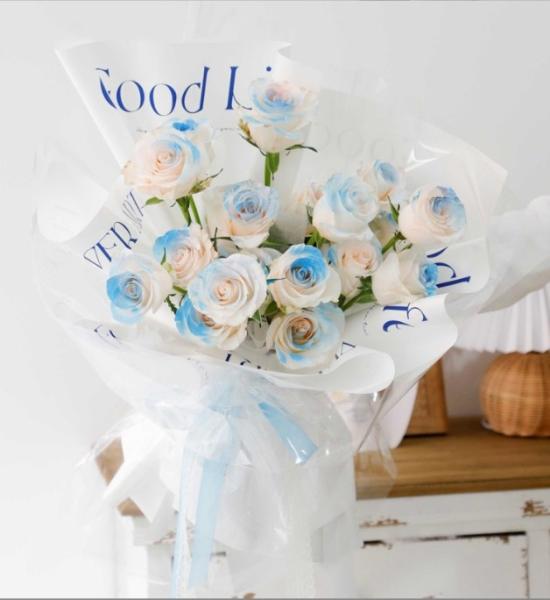 Waterproof and simple flower bouquet wrapping paper, white English flower wrapping paper, floral pearlescent paper, gift and present materials