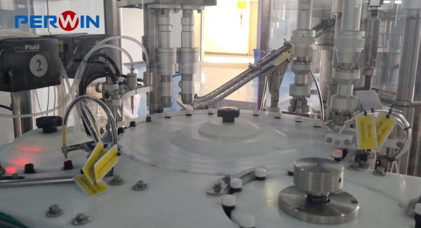 Linha de enchimento de frascos de alta capacidade - Construção de aço inoxidável