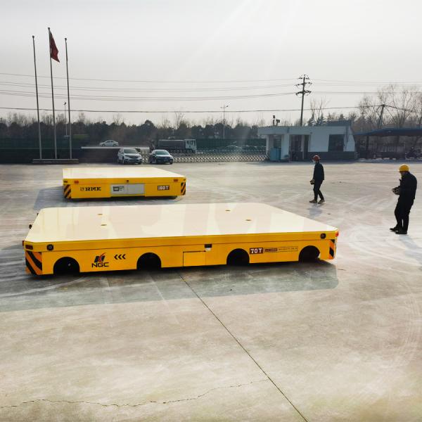材料の取り扱いに適した重荷輸送プラットフォーム