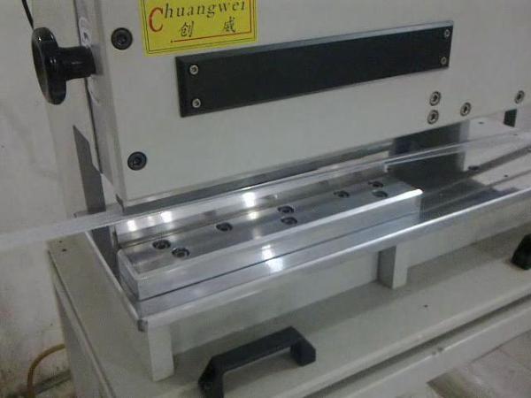 V-Cut Pcb Cutting Machine With Excellent Separating Effect And Ce Approval