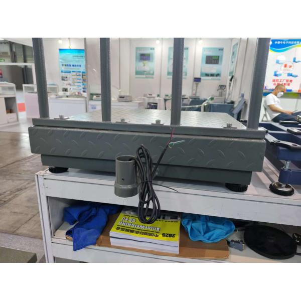 Escala de banco de 50x60cm Material de acero al carbono + placa a cuadros Balanza de panel Escala electrónica para 300 kg