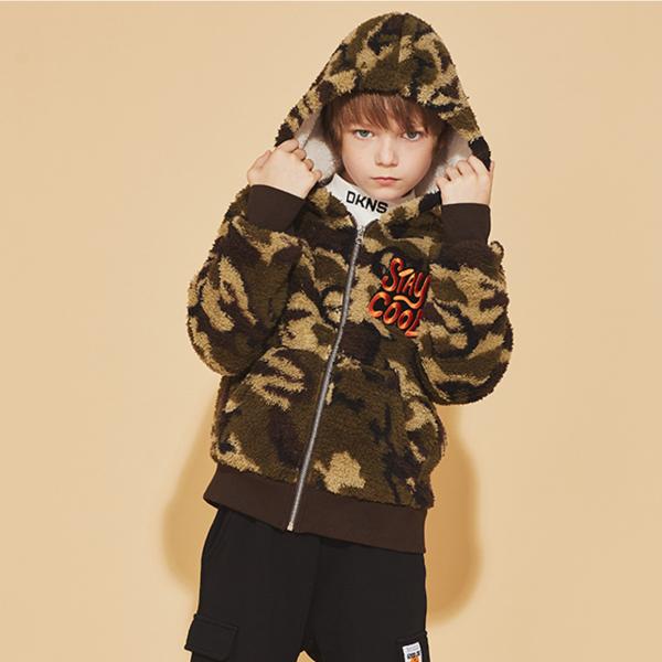 Parkas de pouco peso Coral Fleece Jacket Boys Tops do inverno das crianças da camuflagem
