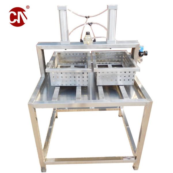 Serviço pós-venda Máquina automática comercial de fabricação de queijo para processamento de laticínios de 500L