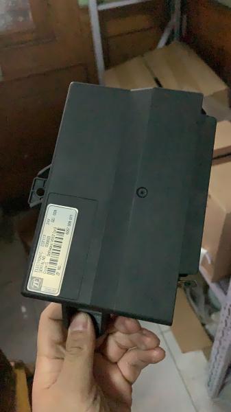 supply genuine ZF  spare parts electronic EST117   6057008011