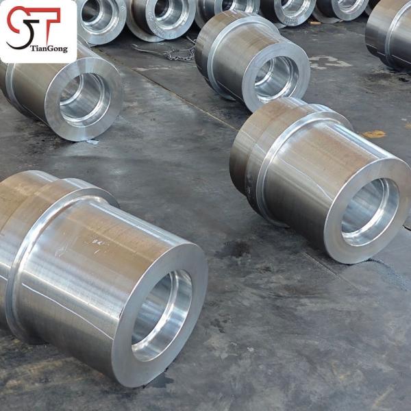 Extrémités de cylindres forgées pour vérins hydrauliques haute pression