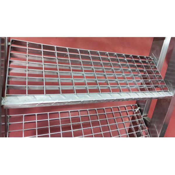 T3 Stainless Steel Ladder Step Plate For Indoor Use In Chemical Plant Workshop