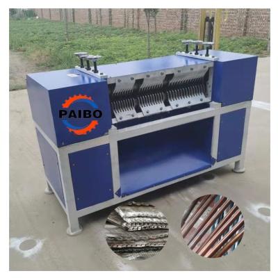 Máquina avançada de remoção automática de tubos de cobre para separação de cobre de alumínio do radiador