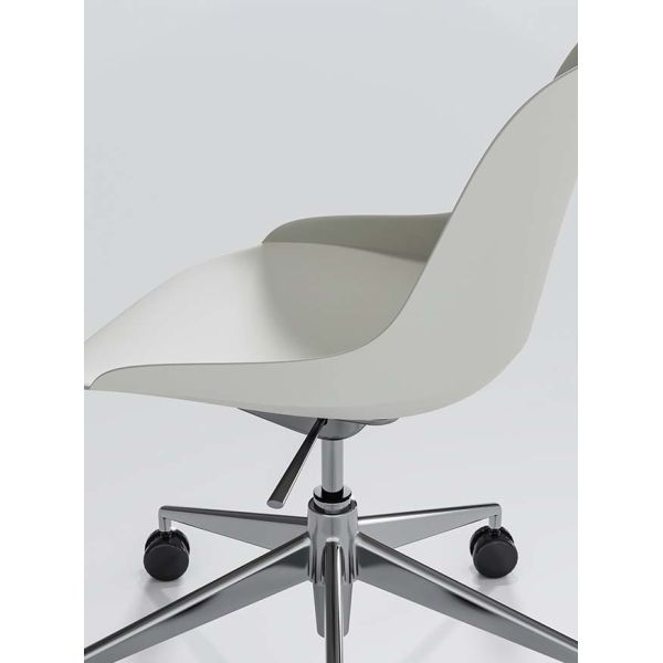 Height Adjustable Swivel Office Desk Chair Smooth With Tilting Polished Aluminum Base