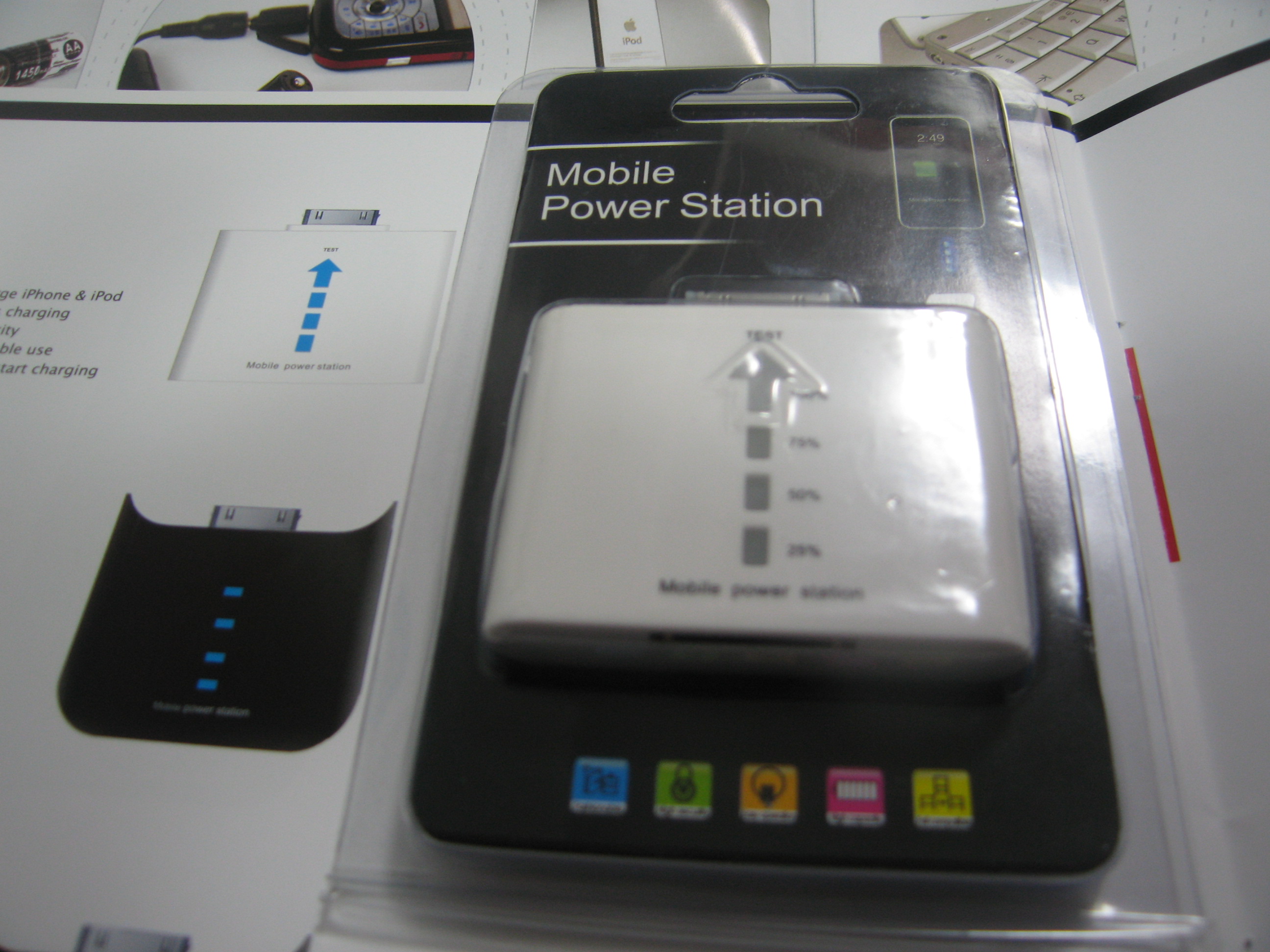 Emergency Iphone Portable Solar Chargers With High Efficiency For Travel Or Blackout