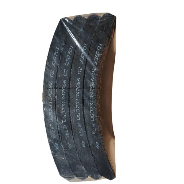 Le freinage du camion lourd WG9231342066 est adapté à Sinotruk HOWO 336380 Haoyun Golden Prince HOWO plaquettes de frein de roue arrière 14 trous HOWO plaquettes de frein de pont AC