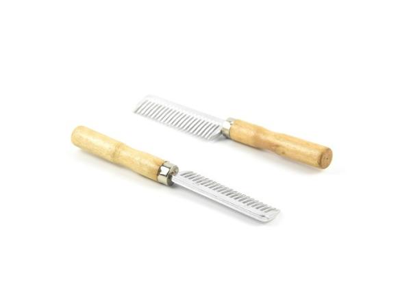 Aluminum Horse Grooming Comb Horse hair Cleaning Tool With Wood Handle