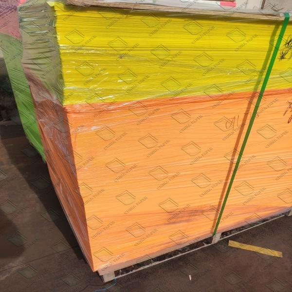 Green / Blue / Yellow Eco-Friendly Carbonless Paper For Business