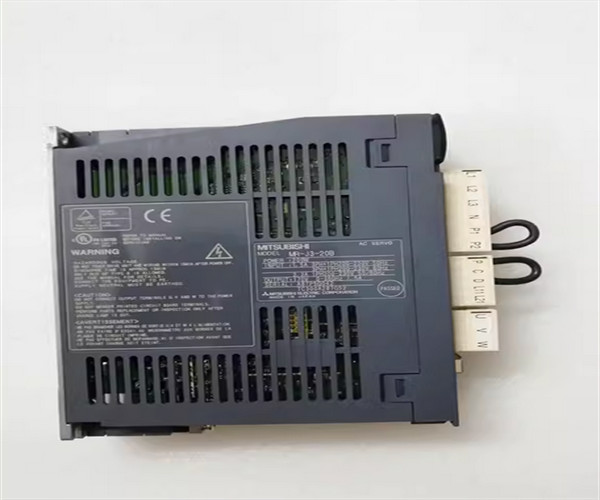 MR-J3-200B 2KW AC Servo Amplifier Mitsubishi MR-J3 200 To 230 V