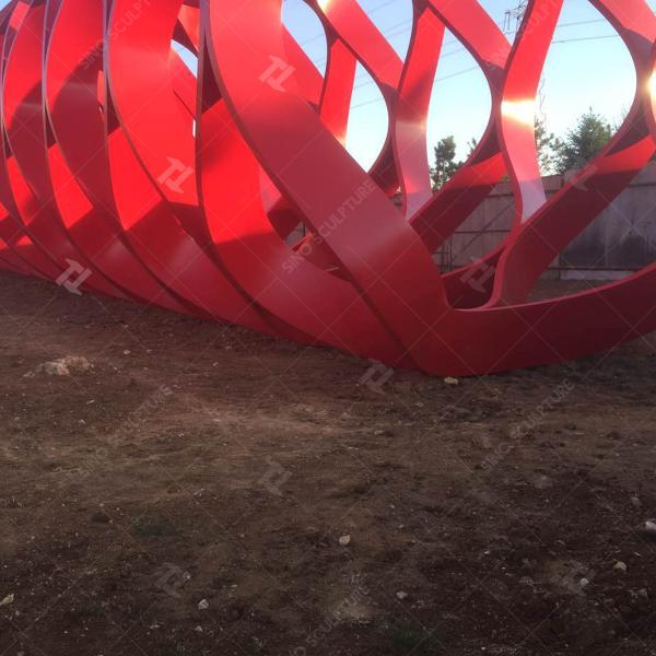 Large Stainless Steel Light Sculpture With Red Painted Surface For Outdoor Decoration