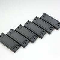 Sur les étiquettes RFID en métal ABS UHF réutilisables pour la gestion des stocks