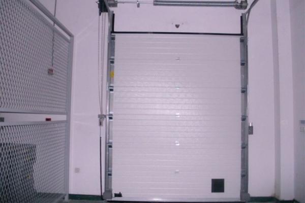 220V-240V Portas industriais automáticas, Portas de garagem seccionais isoladas