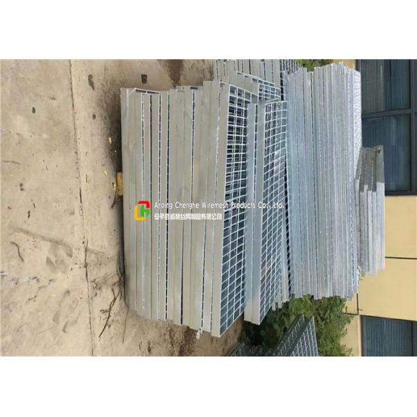 Gardens / Airport Galvanised Floor Grating , Metal Driveway Drainage Grates