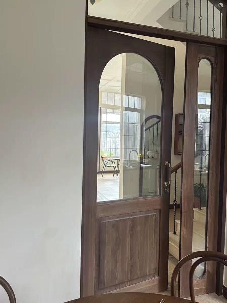 Aluminium Hurricane-Proof Vertical Bifold up Windows Plastic Steel Vertical Folding Design Push-Up Feature Aluminum