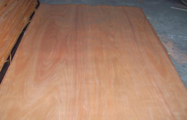 Rotary Cut Natural Okoume Veneer Yellow For Furniture