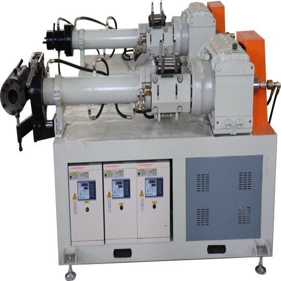 Small-sized φ30mm Screw Cold Feed Rubber Extruder for Precision Rubber Processing