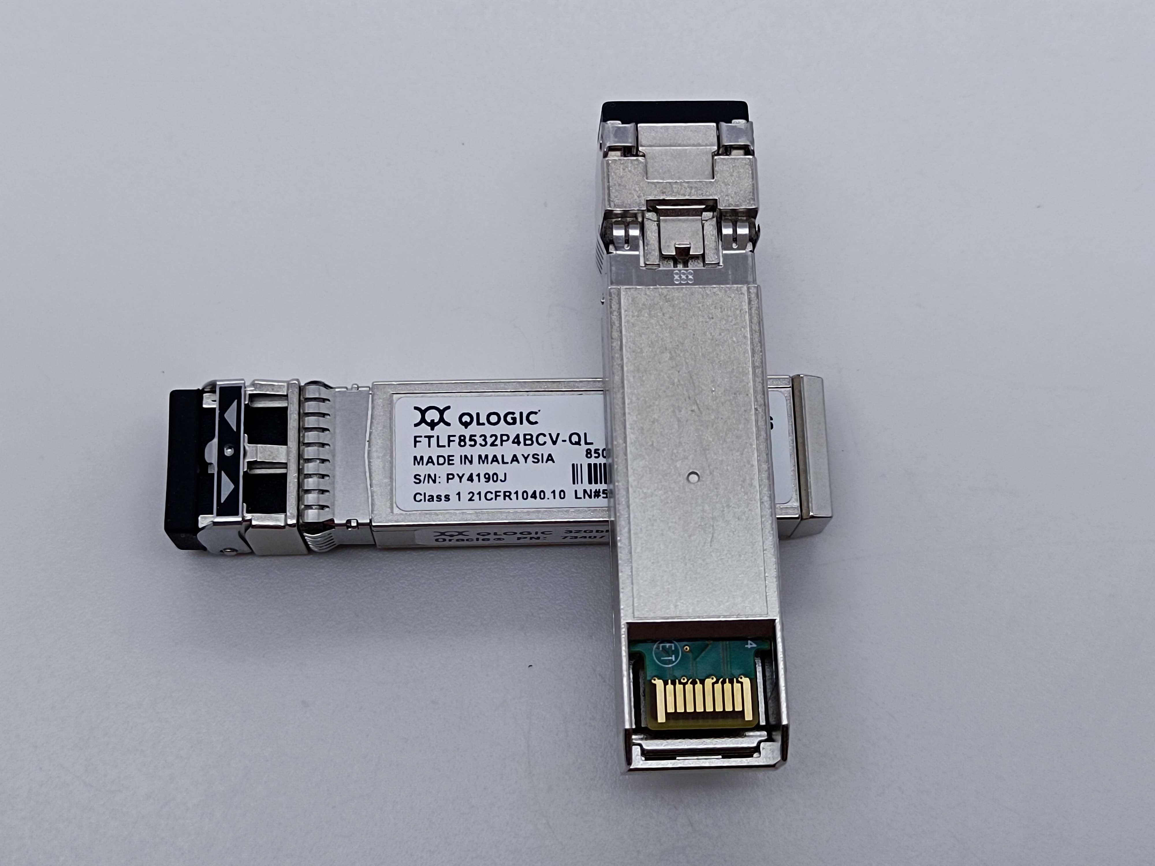 Модуль оптического приемопередатчика Finisar FTLF8532P4BCV 32G RoHS SFP+ с короткой длиной волны