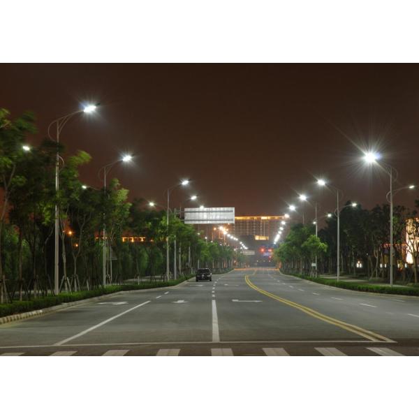 IP65 AL Extra Solar Panel Aio Solar Street Light Work For 3-4 Running Days