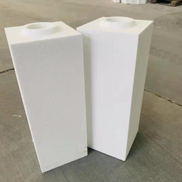 SiO2 Content of ≤18% Corundum Mullite Refractory Brick for Extreme Heat Environments